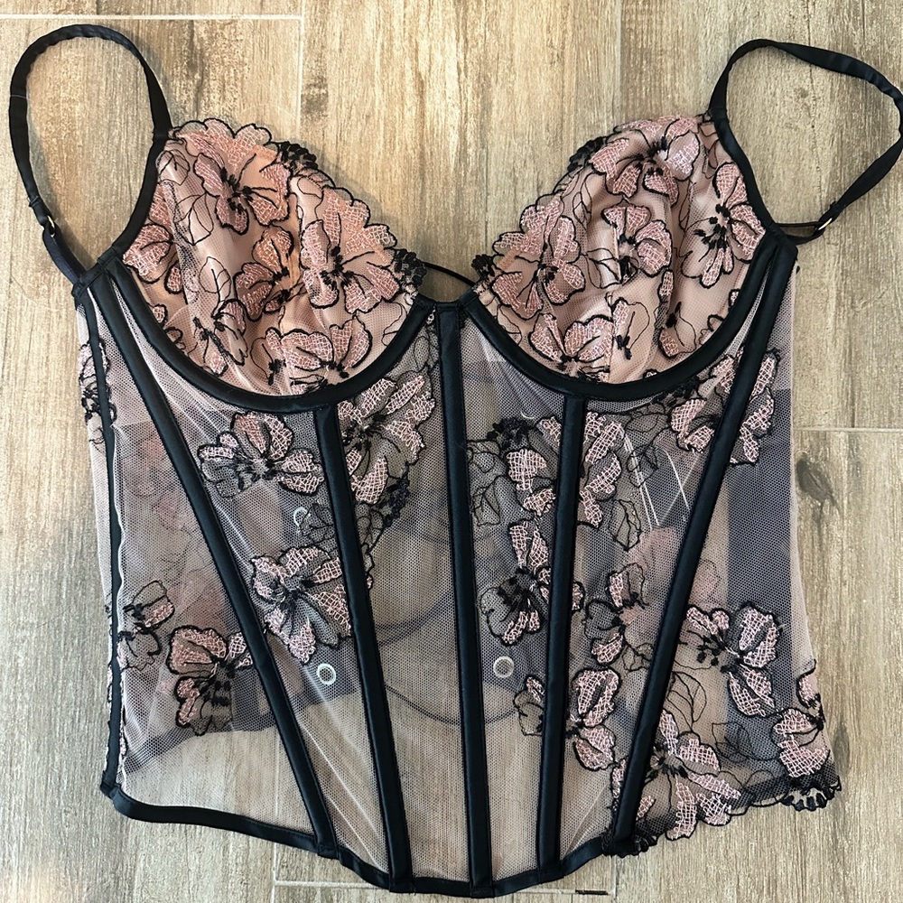 Pink & black lace Victoria’s Secret Corset 32C
